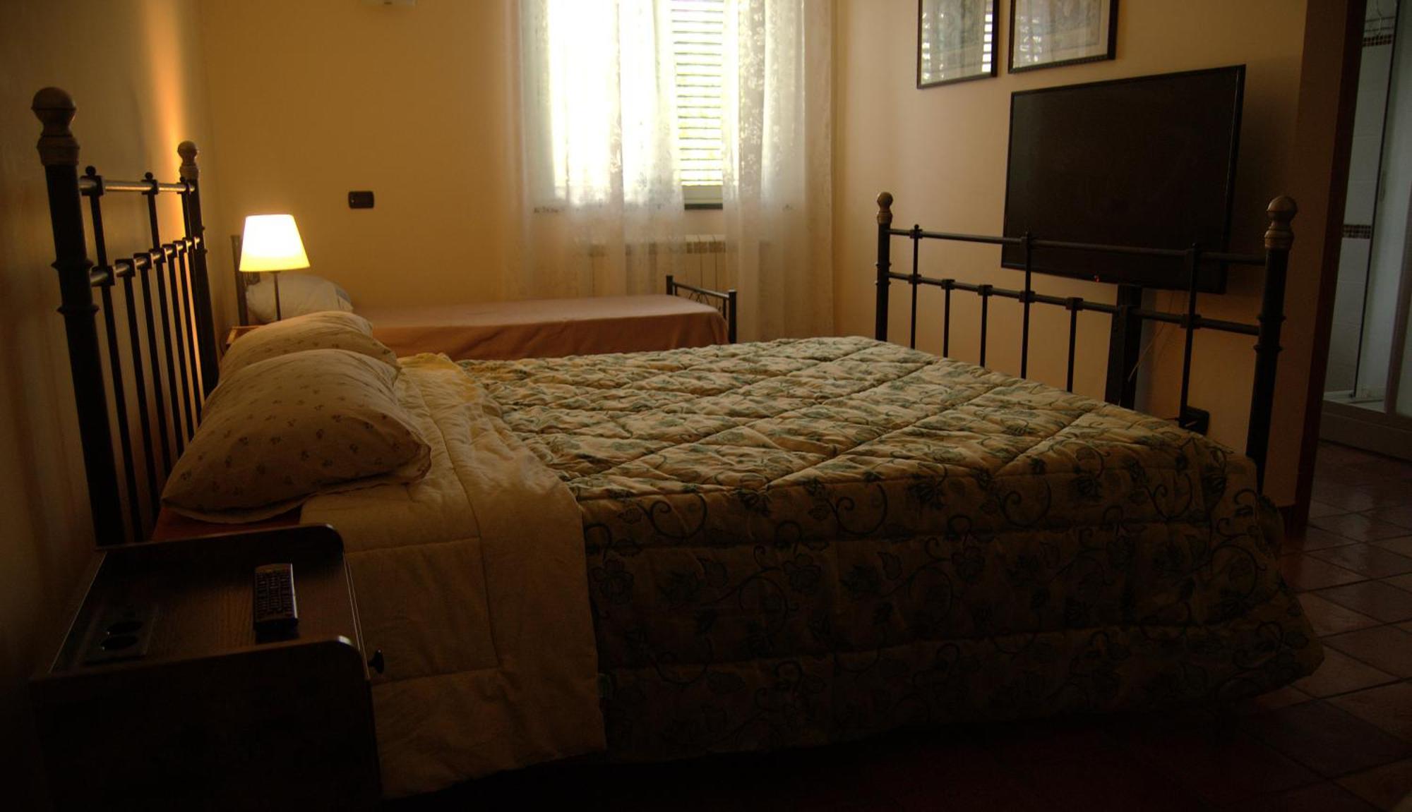 A Nespulara Bed & Breakfast Galati Marina Luaran gambar